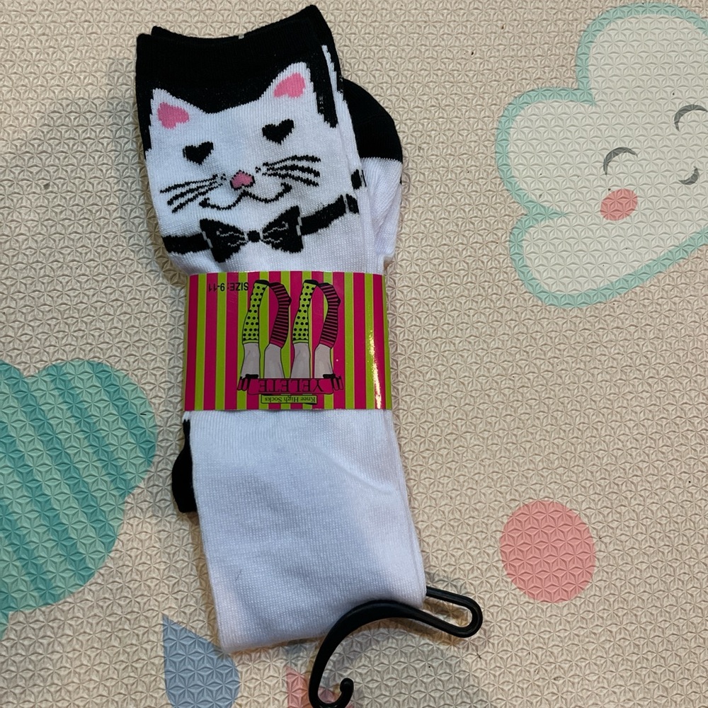 Cat Face Black and White Socks High Knee New